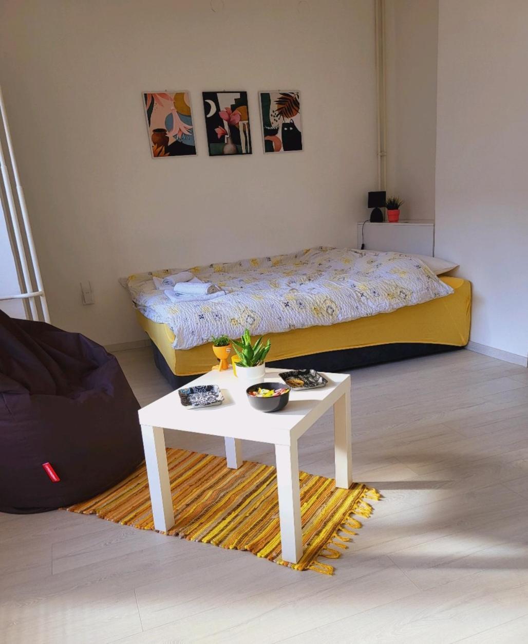 City Center White Apartment! Skopje Eksteriør bilde