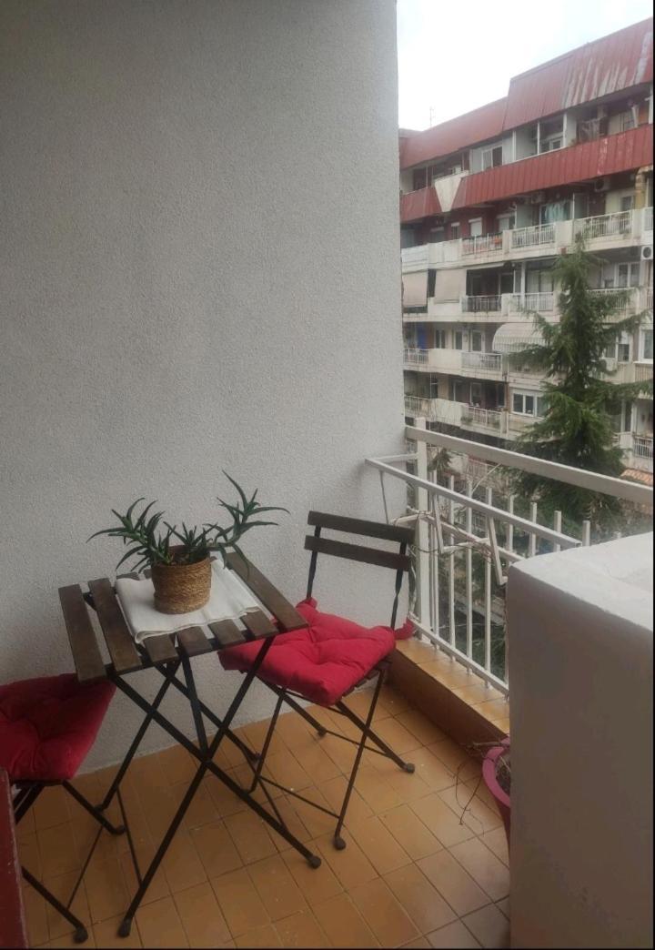 City Center White Apartment! Skopje Eksteriør bilde